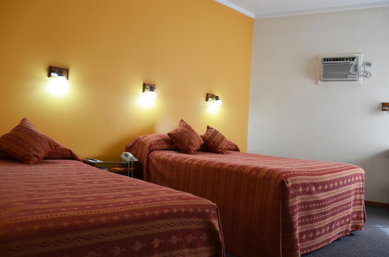 Hotel Huemul General Roca Eksteriør bilde