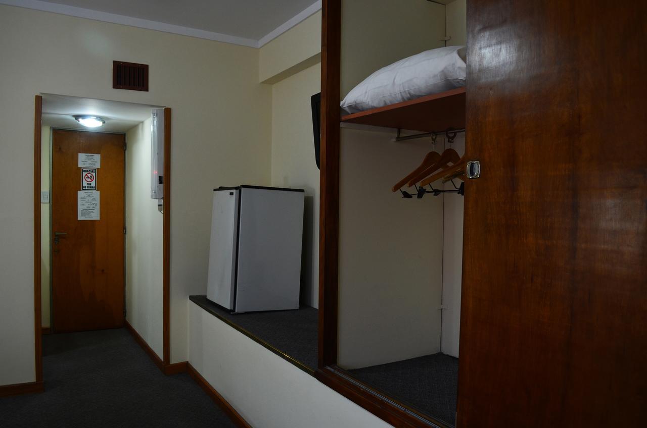 Hotel Huemul General Roca Eksteriør bilde